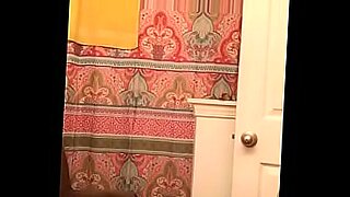 step son walks in on step mom taking a shower brazzer7