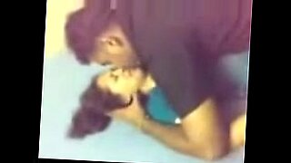 indian bhabi daver kissing romance