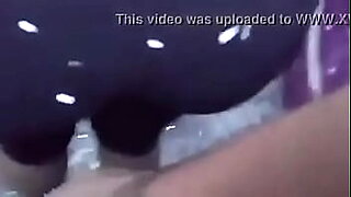she touch dick in bus video