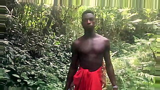 video-porno-mama-hace-correrse-a-hija