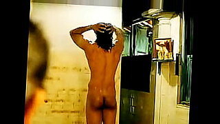 latino-masturbandose-gay
