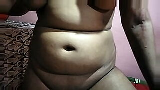 transexuales-trvestis-jovenes-y-lindas-follando-en-lenceria