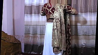 tamil girl removing wedding dress and naked5