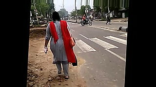 newly married desi girl in red saree leaked scandal