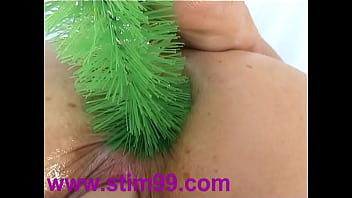 hair brush pussy insertions