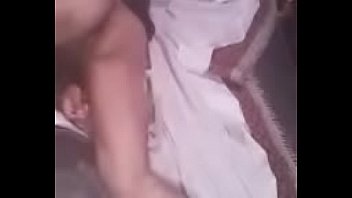 novia coje en el choche con su novio porno