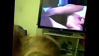 girl touch her mom boobs