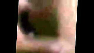 video-porno-rubia-cuida-a-un-viejo