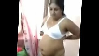 indian aunty in red saree sex scandal