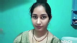 bhabhi ko nahate hue dekha bhir jabardsti cohda