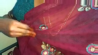 indian saree mom dress change son new