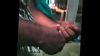 sexo-en-el-sofa-dandole-duro-videos