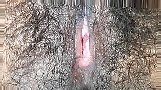 camgirl-outdoor-caught-masturbating