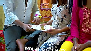cuckold-black-student-table