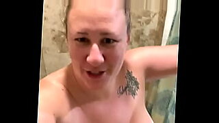 mom and son sex when dad is not at bathroom dick