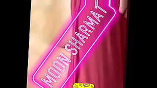 ulrika-lingerie-striptease