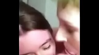 lesbian sleep pussy licking and toying