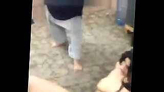 lesbian-bdsm-strap-anal