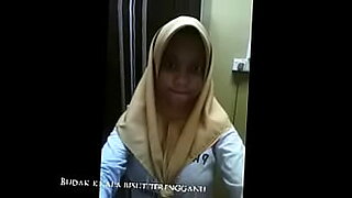 budak sekolah cina pecah dara