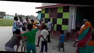 bidshi larki ko kala lund sa choudi video