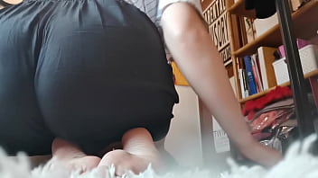 video 1 dick flashing cleaning lady and she helps10