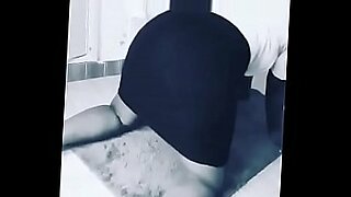 cock rub on twerking booty crack