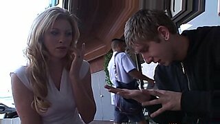 sisters and brother very hot hd first time pron videos fist