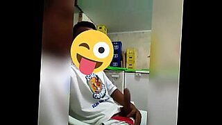 jilbab bugil ngentot di kantor