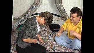porn-carolyn-monroe-milf-threesome