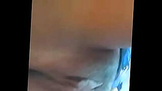 ceuti-en-apuros-follando-por-dos-duros