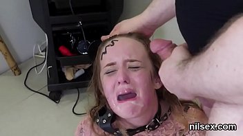 painful vaginal sex makes her crying loudly