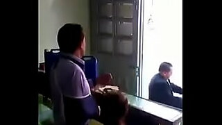 hijo follando a culo de la madre nalgona