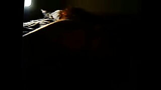 culona-se-tira-pedos-cuando-se-la-nete-xvideos