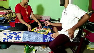 lesbianas-sometidas-en-la-rueda-porno