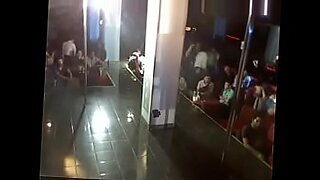 feet sex in night club tailet