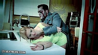 infieles-halloween-xnxx