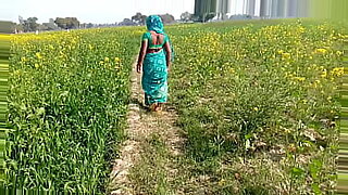 desi outdoor undress