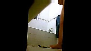 old saree wali aunty bobas fucking necked video