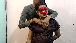 bella-rusa-follaada-anal-y-corrida-enla-boca