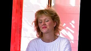 moom-bangs-teen-hd-free-xxx