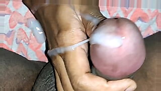 pretty-freak-loves-anal-sex-mompov