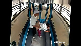 madre e hija asiaticas violadas en el metro