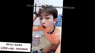 cute 18 year old korean girl gives her first blowjob