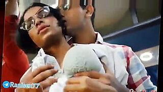 asiatica-le-encanta-follar-en-el-bus-videos-xxx