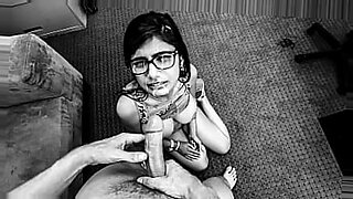 mia khalifa very short video