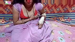 tamil 45yr village old aunty saree blouse boob sex videos pussy