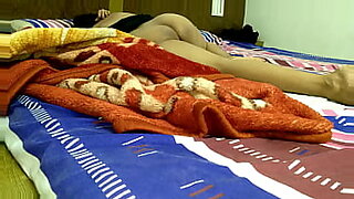 mom-teaches-sex-videos-gratis