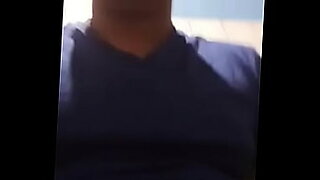 video propio mi esposo manosea mi culo y se pajea