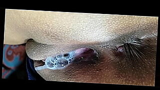 sexy girl poops and pee in mouth