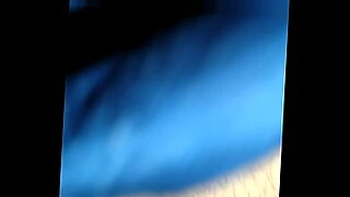 gif-chica-con-plug-anal-de-cola-teniendo-sexo